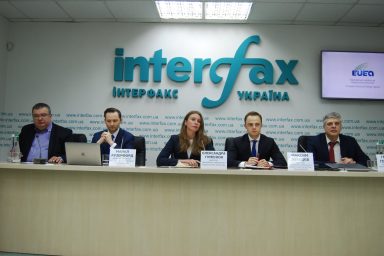 Майбутнє ринку ВДЕ та “зелених” аукціонів обговорили під час прес-конференції в Києві